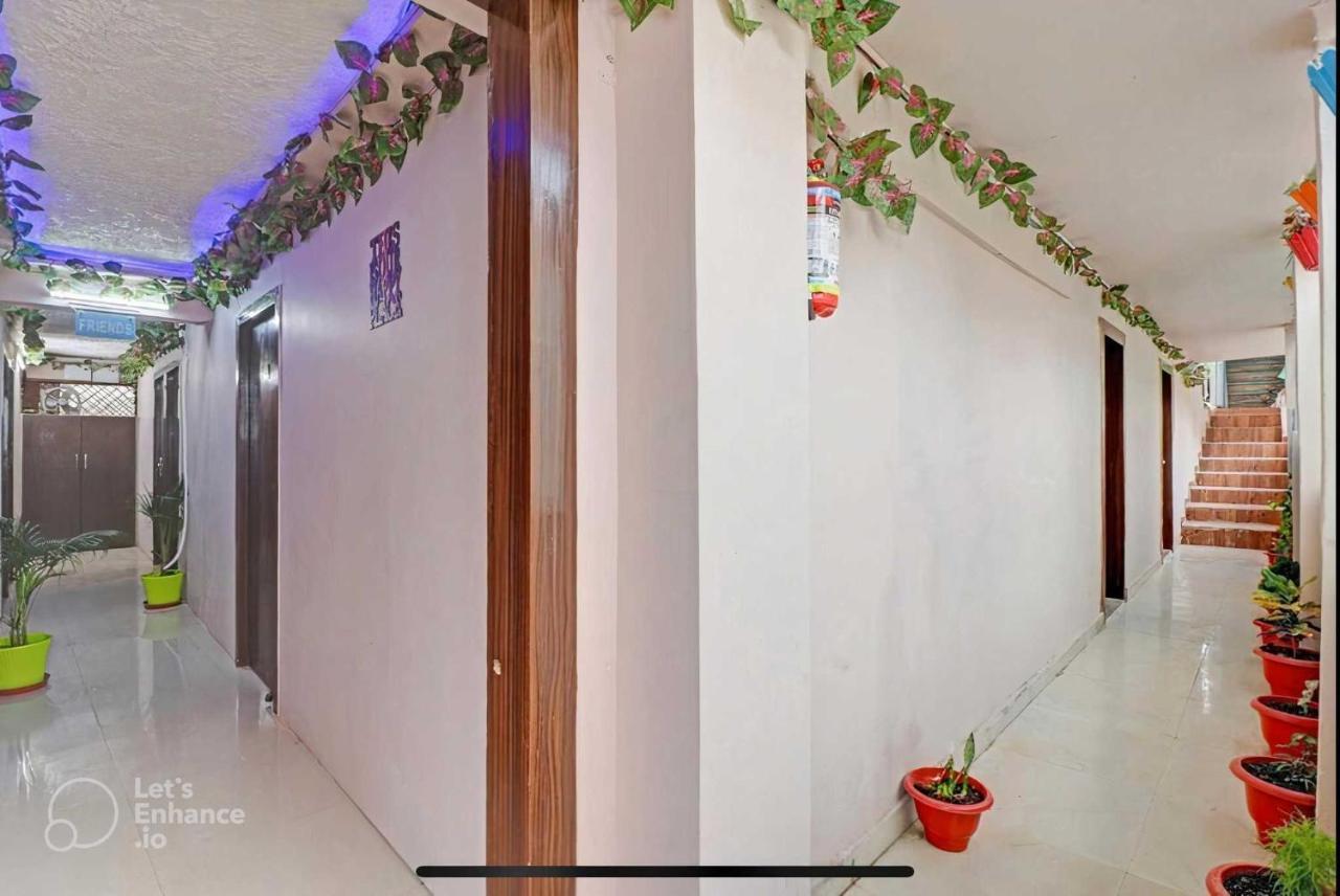 Hotel O Bottom Inn Dehradun Zewnętrze zdjęcie